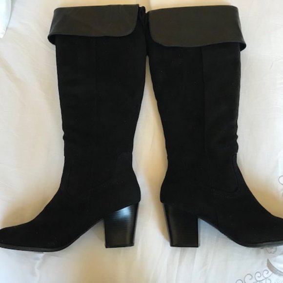 Long black faux suede boots - Picture 1 of 9
